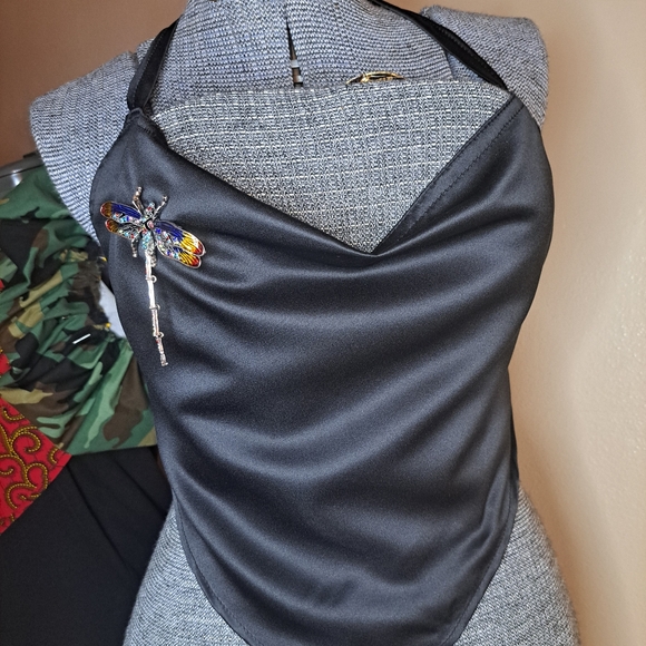 Halter top - Picture 2 of 2